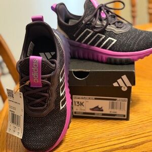 Girls shoes